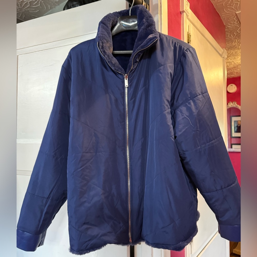 Women's Blue Faux Fur Reversible Jacket - NEW! - Picture 12 of 14